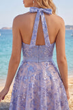 Vestido de bienvenida con un vestido de bienvenida corto, lazos gris azules brillantes con cuentas y lazos