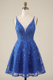 Vestido de bienvenida a casa azul real con tirantes finos con cuentas en azul real
