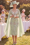Vestido de madre de la novia con flores aplicada verde y capa