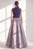 Vestido largo azul de madre de la novia con escote en V y escote en V