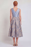 Vestido midi de mariposa azul marino azul marino con escote en V