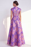 Vestido largo de madre de la novia azul marino con escote en V y flor en V y mangas cortas