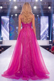 Vestido largo de concurso de sirena sin tirantes fucsia brillante con banda