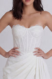 Corsé sin tirantes de encaje bodycon vestido blanco pequeño