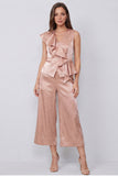 Trajes de trabajo de dos piezas con escote en V y volantes Dusty Rose