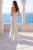 Vestido de novia de sirena arrugado de marfil con lentejuelas