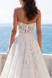 Vestido de novia A Line de encaje floral sin tirantes