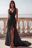 Vestido de novia de sirena con escote en V y volantes en marfil
