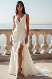 Vestido de novia de sirena con escote en V y volantes en marfil