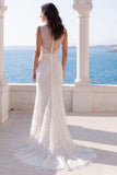 Vestido de novia de cola de marfil con cuello ilusión de sirena de encaje