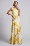 Vestido amarillo A con escote de bateau con estampado floral largo de madre de novia