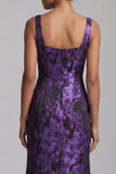 Vestido largo de madre de la novia floral de sirena de color púrpura oscuro con abertura