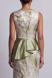 Vestido largo de Madre de la Novia con faja verde claro floral de sirena
