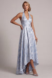 Vestido de madre de la novia Cabestro sin espalda Una línea azul cielo floral alto bajo