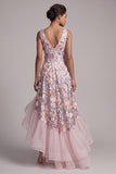 Vestido de madre de la novia con rubor alto y floral bajo y escote en V con volantes