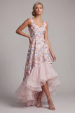 Vestido de madre de la novia con rubor alto y floral bajo y escote en V con volantes