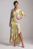 Vestido de madre de la novia con escote en V amarillo con volantes altos y bajos