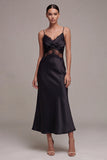 Vestido formal midi con tirantes finos de sirena negra y encaje