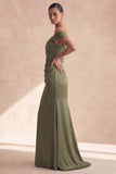 Vestido de dama de honor celiba con hombros descubiertos en forma de sirena oliva