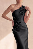 Vestido formal largo de sirena negra de satén de un hombro con flores 3D