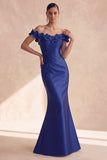 Vestido formal largo de satén sirena azul marino descubierto con flores 3D