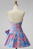 Vestido de bienvenida corto, sin tirantes azul Jacquard y sin volantes, con lazo.