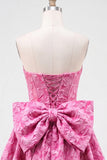 Vestido de bienvenida rosa brillante floral sin tirantes en línea A de Jacquard con lazos y encaje en la espalda