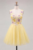 Vestido de bienvenida a casa amarillo de cuello en V con lentejuelas florales en línea A