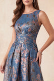 Vestido formal largo largo y arrugado de Jacquard azul marino con cuello redondo y frotado