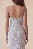 Vestido formal midi color color body con flores de hombros fríos gris claro