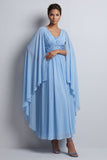 Vestido midi midi de Madre de la novia azul cielo de gasa en V con mangas tipo capa