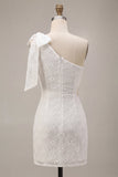 Bodycon vestido blanco pequeño con corte floral de un solo hombro y lazo