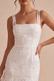 Vestido blanco floral pequeño de tirantes gruesos en línea A