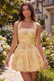 Vestido de bienvenida a casa, con escote amarillo y escote halter, bordado con flores