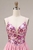 Vestido de bienvenida rosa rosa con tirantes finos y lentejuelas