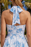 Vestido de bienvenida a casa, cuello halter azul claro, floral fruncido y con escote en línea A