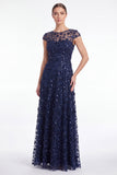 Vestido largo de madre de la novia con lentejuelas de cuello redondo azul marino línea A y manga gorda