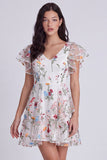 Vestido de graduación floral marfil de escote en V con volantes