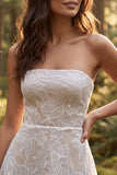 Vestido blanco floral sin tirantes