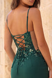 Corsé verde oscuro con tirantes finos Vestido corto floral de bienvenida con encaje en la espalda