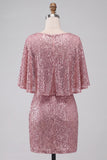 Vestido corto corto de bienvenida con cuello redondo rosa brillante, lentejuelas, fruncido y fajilla