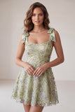 Vestido corto de bienvenida corto de Sage Sage A-line floral con tirantes gruesos