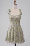Vestido corto de bienvenida corto de Sage Sage A-line floral con tirantes gruesos