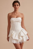 Vestido de despedida de soltera Sweetheart con Corsé blanco de Línea A Floral y Volantes