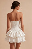 Vestido de despedida de soltera Sweetheart con Corsé blanco de Línea A Floral y Volantes