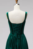 Corsé de terciopelo verde oscuro Tirantes plisados gruesos Vestido formal largo de línea A