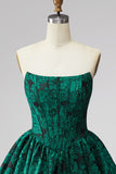 Corsé verde oscuro Bordado floral A-line sin tirantes Vestido corto de bienvenida
