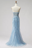 Vestido de baile de fin de curso sin tirantes de perlas azul claro con cuentas