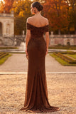 Vestido formal Maxi fruncido con funda de café sobre el hombro
