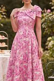 Vestido rosa de la madre de la novia con estampado floral de línea A con hombros descubiertos y lazo